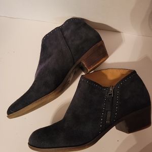 Lucky Brand Benna Blue Suede Leather Zip Up Studded Ankle Boots 9M Women’s Heel